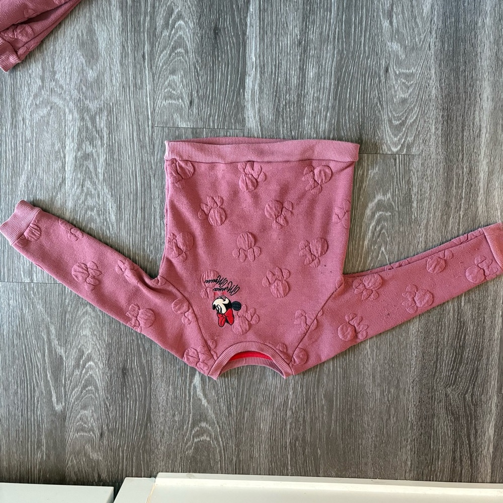 Pink Minnie Mouse Embossed Sweatshirt and Pants Set Size 4T - Picture 2 of 6